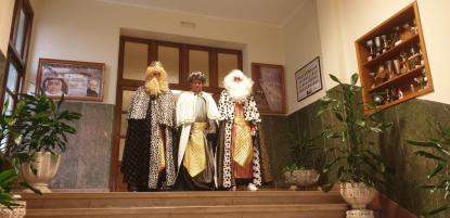 VISITA DE SUS MAJESTADES LOS REYES MAGOS  - Foto 1