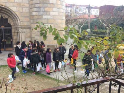 Campa�a solidaria de alimentos - Foto 4
