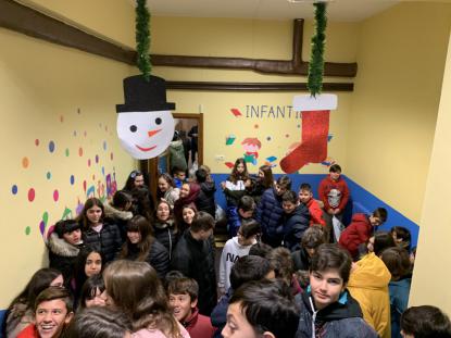 ENTREGA DE ALIMENTOS A LA PARROQUIA - Foto 6